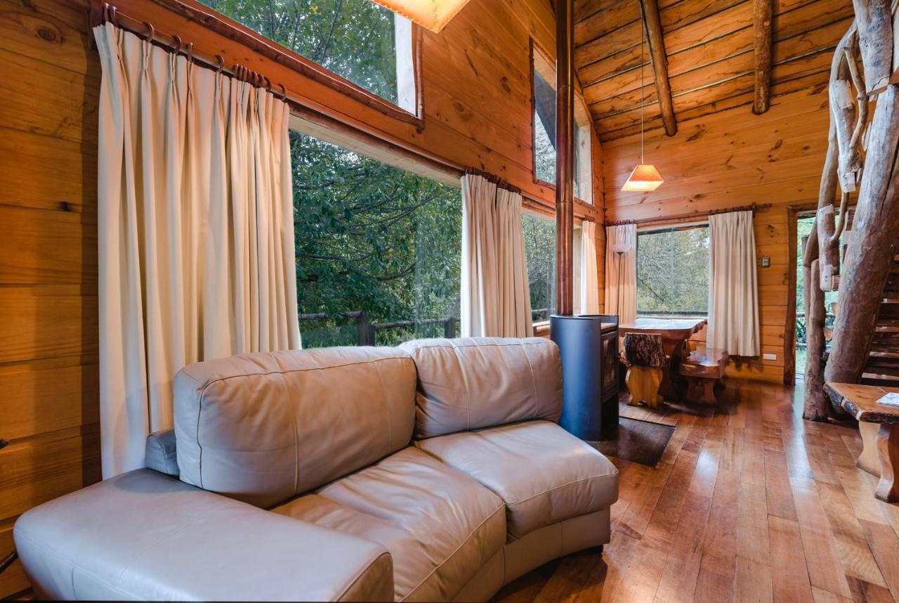 Huilo Huilo Cabanas Del Bosque Puerto Fuy Rum bild